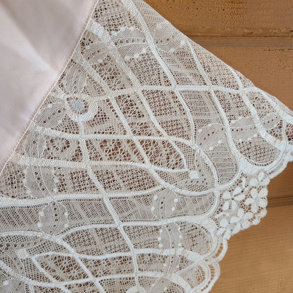 Flora Nikrooz Gabby Satin Robe Pink Lace Charmeuse M Kimono Bridal Lingerie - Picture 5 of 7